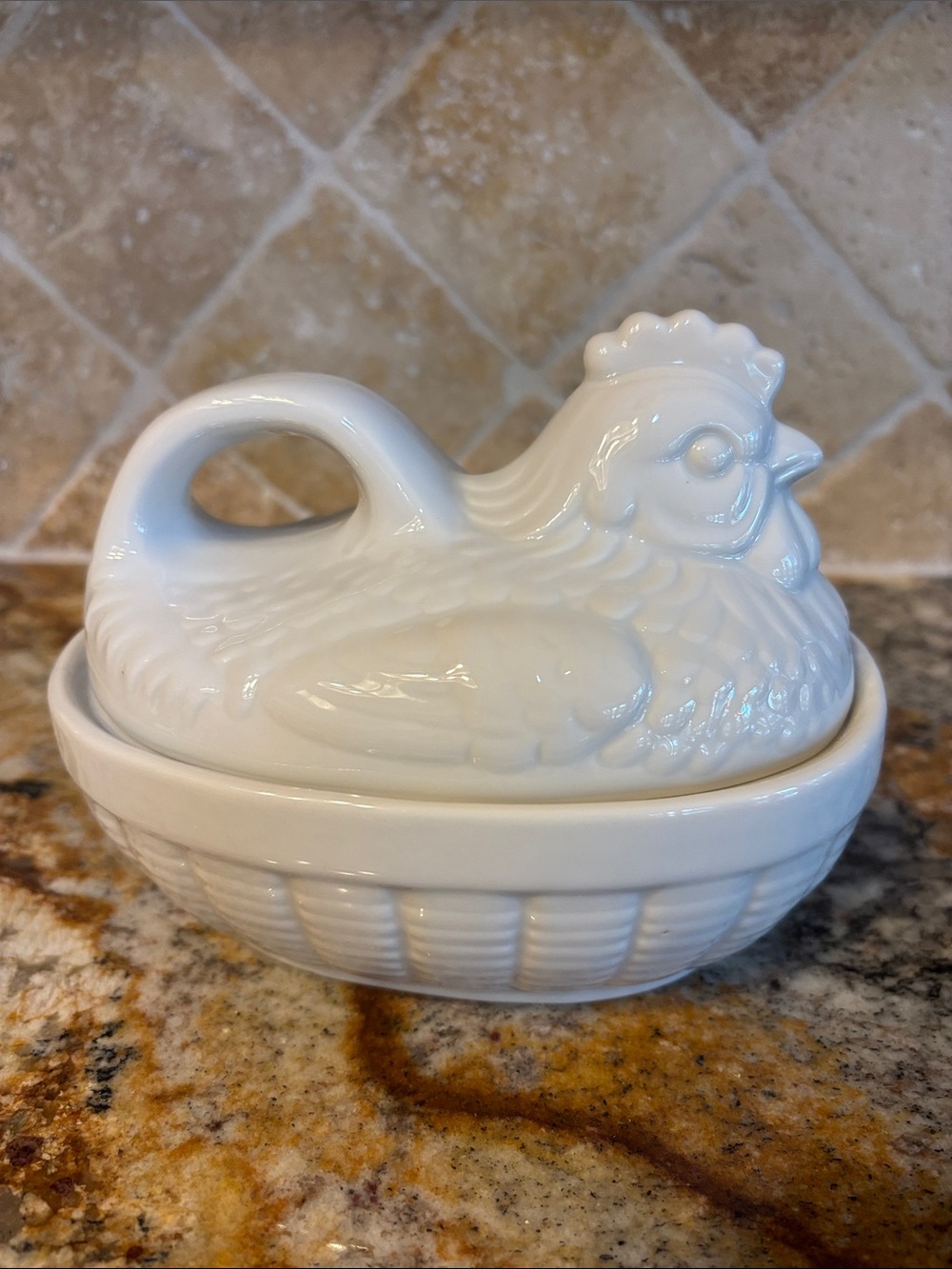 Vintage White Ceramic Hen on Nest Covered Dish-HON with handle